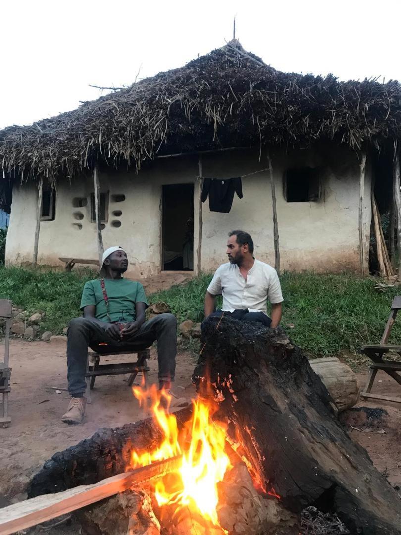 Om Hostel Bunyonyi Kabale エクステリア 写真